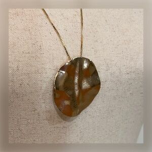 Sculptural Pendant Necklace in Gold